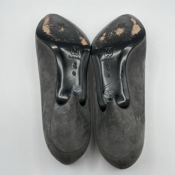 Bruno Magli Size 6.5 Suede Leather High Heels Colorblock Black Gray Slip On Shoe - Picture 8 of 9